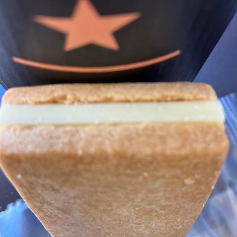 サンドチョコホワイト(ザ・ベーカリー＆ペイストリー)