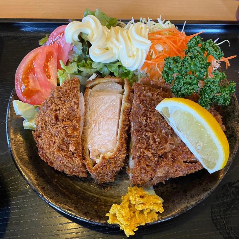 ジャンボとんかつ定食(和風食事処酒処 なか里)