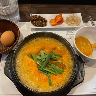 赤カラ麺(純豆腐スンドゥブ専門店 OKKII（オッキー）新福島店)