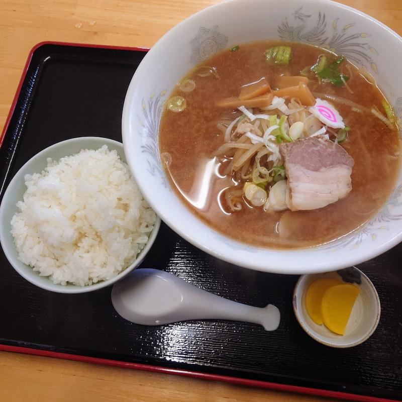 日替りA味噌ラーメン+半ライス(神家 )