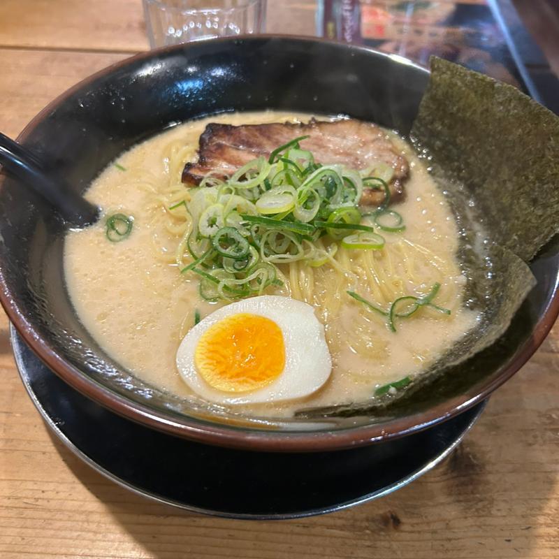 白ラーメン(麺屋りょうま櫻堂)