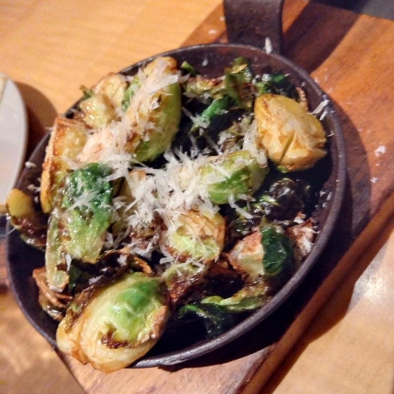 芽キャベツのフリット(THE RIGOLETTO)