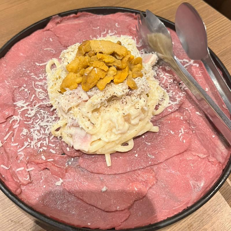 うにくボラーナ(チーズダイニング CHEESE SQUARE AVANTI 新宿東口店)
