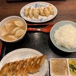焼き餃子水餃子定食(典満餃子 （テンマンギョウザ）)