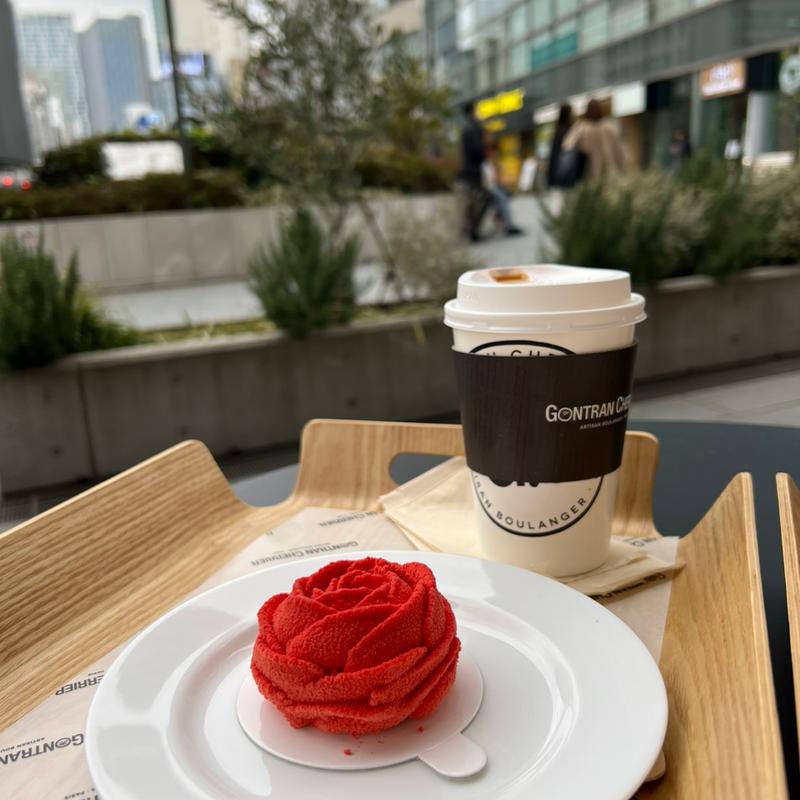 ローズルージュ(ゴントランシェリエ 東京青山店)