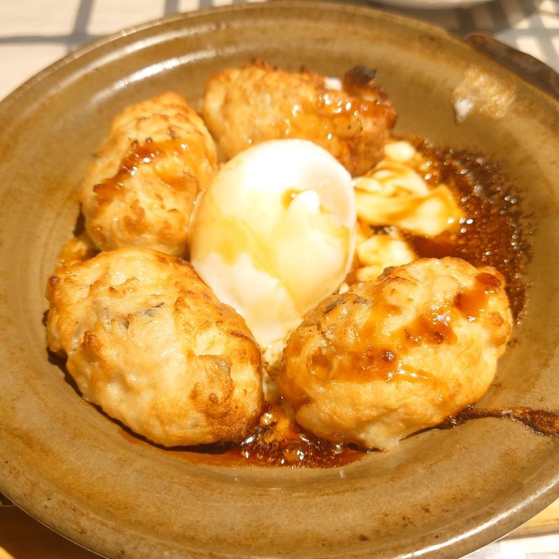 軟骨入り温玉つくね(みなとや食堂)