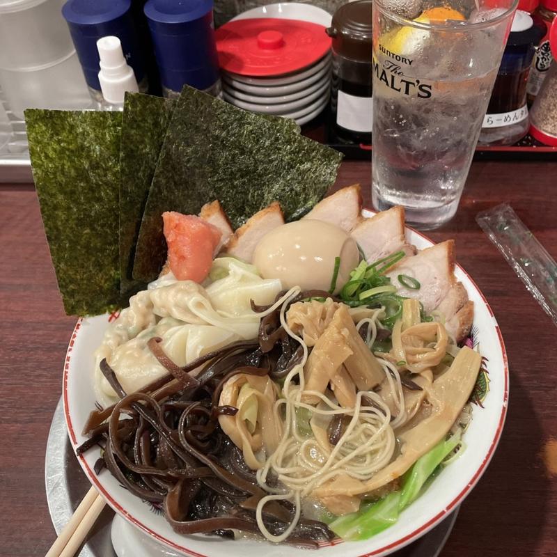 全部のせラーメン(とんこつラーメン 福ヤ 南越谷店)