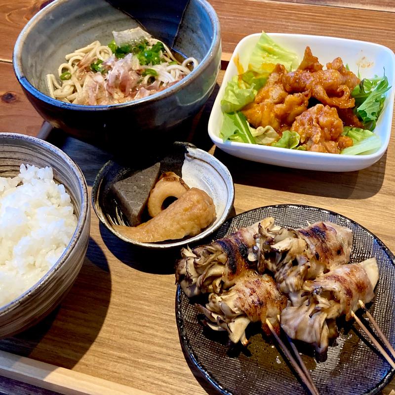 舞茸豚巻きと鶏チリ定食ミニそば変更(鶏と蕎麦。玄)