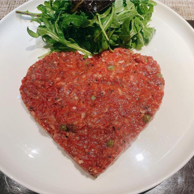 和牛のタルタルステーキ(Cellar Fête)