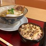 炙りチャーシュー丼(麺スタイル谷本家)