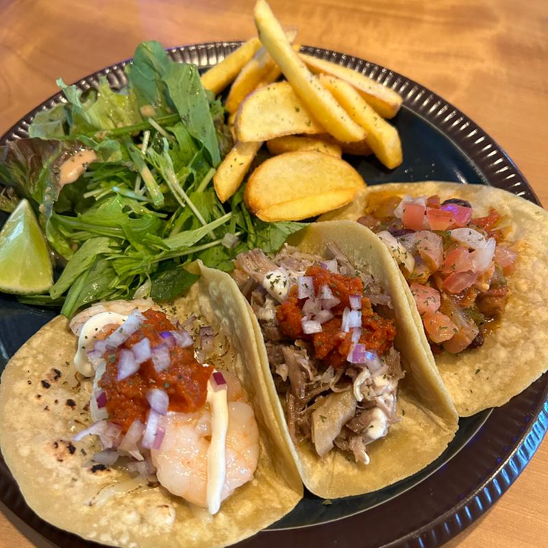 タコス3つセット(Island Brewing)