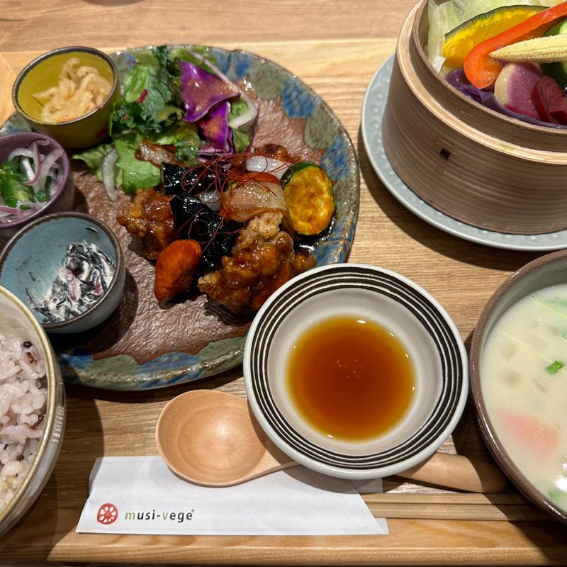  12.Vegeプレート　茄子とズッキーニの鶏黒酢あんかけ(musi-vege+cafe)