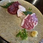馬刺し