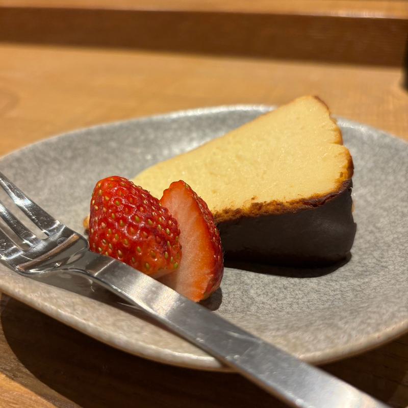 西京味噌のバスク風チーズケーキ(tsugumi)