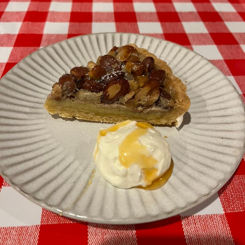 木の実のタルト(ミディ･リュヌ)