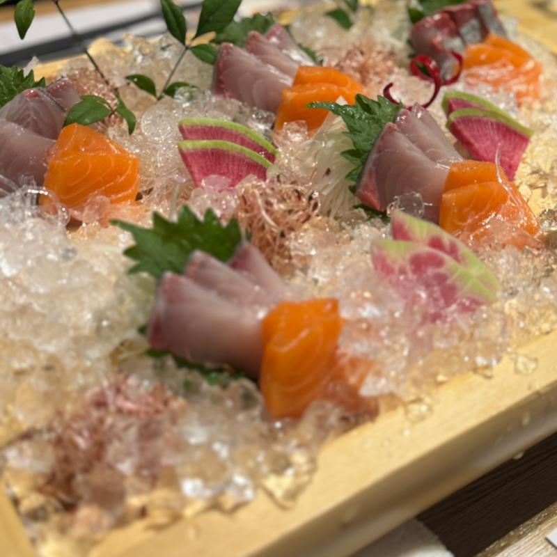 旬魚二種盛り(活魚てーる，たん 無双)