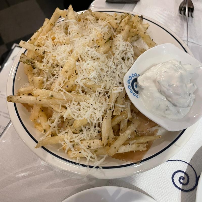 ギリシャ風ポテトフライ(ギリシャ料理 タベルナ ミリュウ)