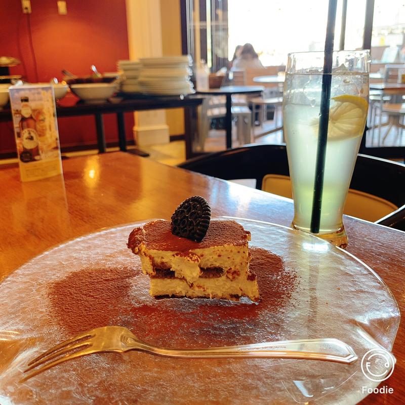 伝説のイタリアンティラミス(レ・クアトロ・スタジオー二)