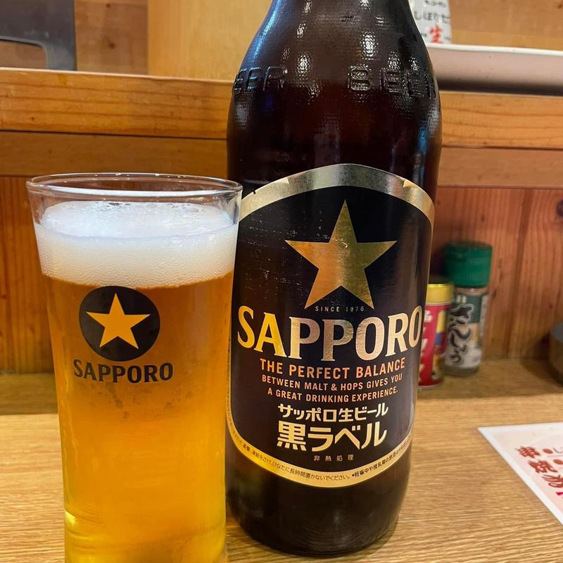 サッポロ黒ラベル大瓶(炭火串焼 串長)