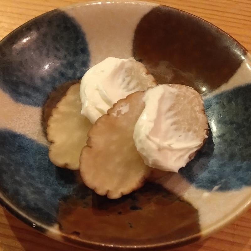 いぶりがっこクリームチーズ(晩酌と晩御飯 ちょうつがひ)