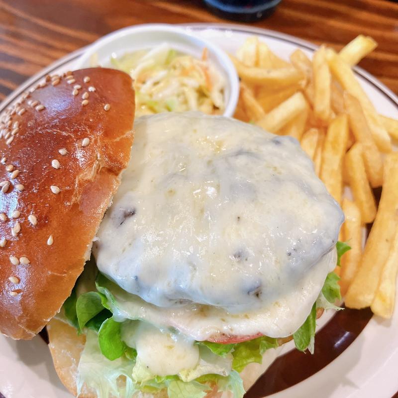 モッツアレラバーガー(クッカーズ・グリル)