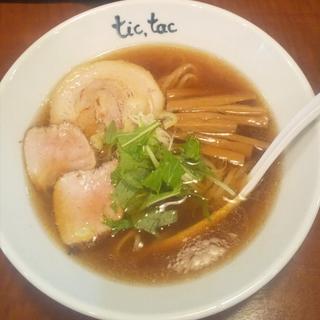 鶏がら中華そば(手打ちら〜めん tic,tac)