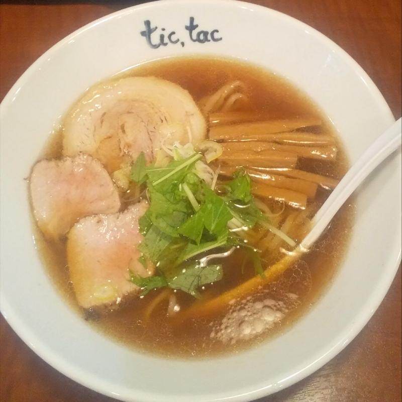 鶏がら中華そば(手打ちら〜めん tic,tac)