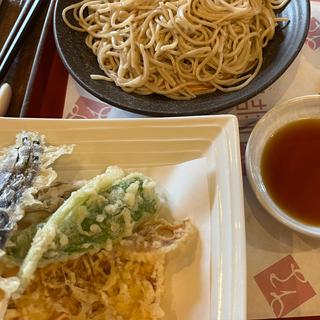 蕎麦　いろいろ野菜の天ぷら
