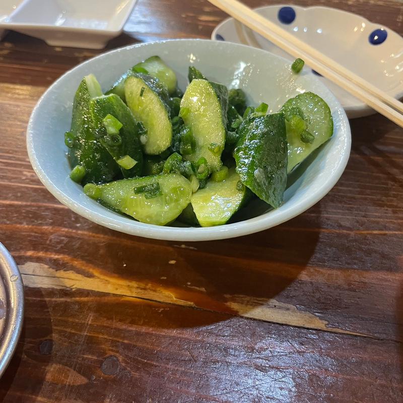 モモカッパサラダ(鶏焼き酒場 かっぱの茶の間)