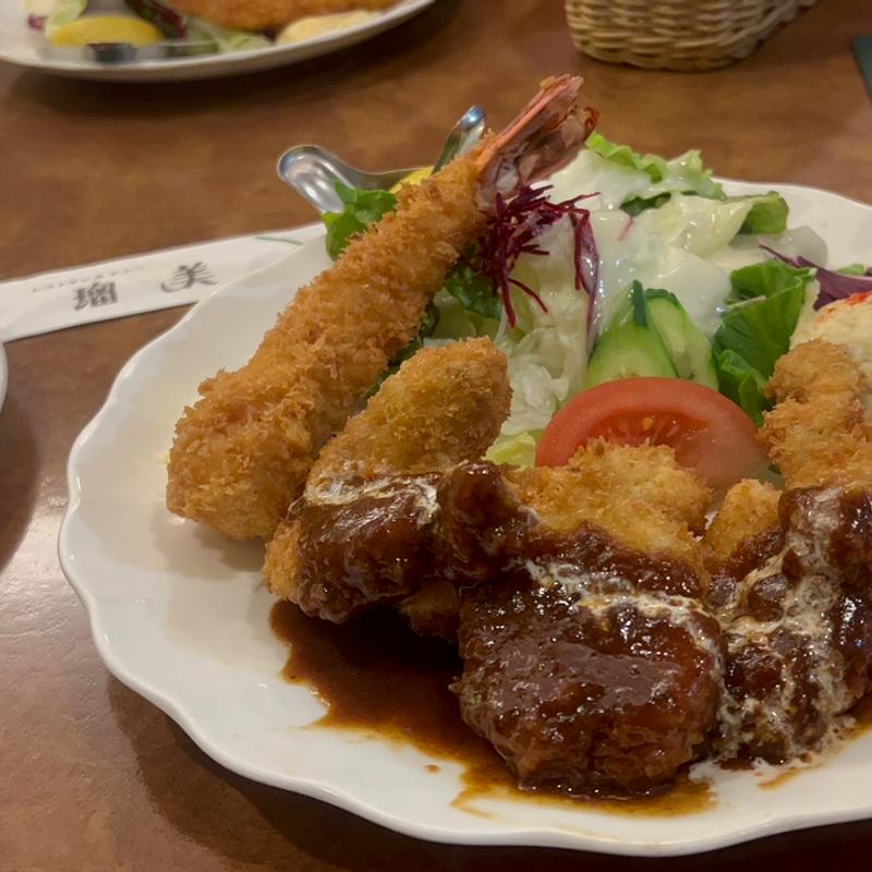 豚ヘレカツレツ　エビフライトッピング(瑠美)