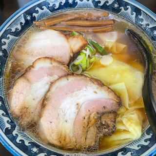 チャーシューワンタン麺(アルプス食堂)