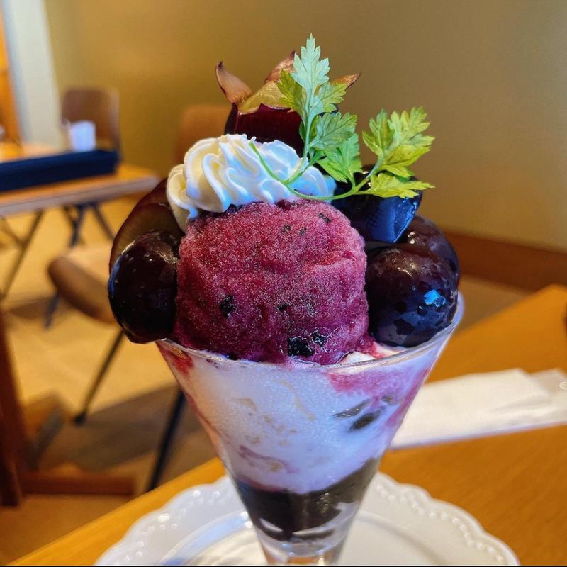 ナガノパープルパフェ(水信フルーツパーラーラボ)