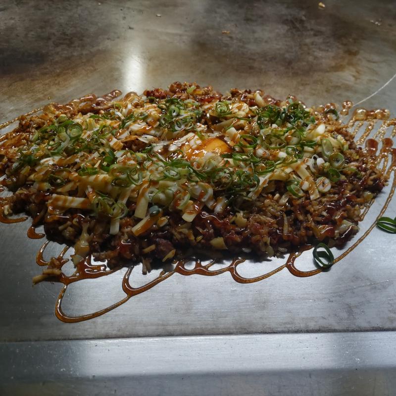 ぼっかけカレーチーズそばめし(神戸鉄板 長田いっしん 武蔵小山店)