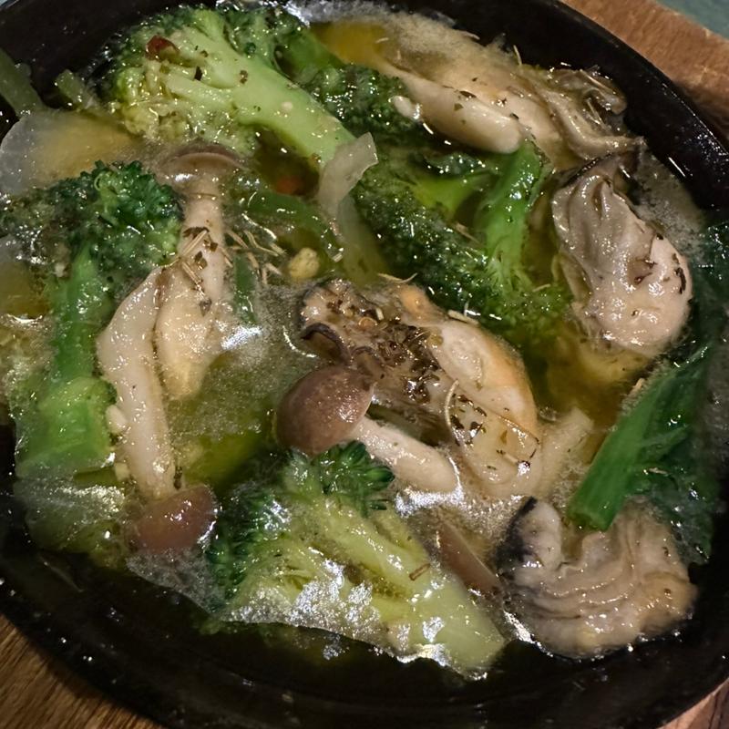 牡蠣のアヒージョ(ポポジー （POPO☆G）)