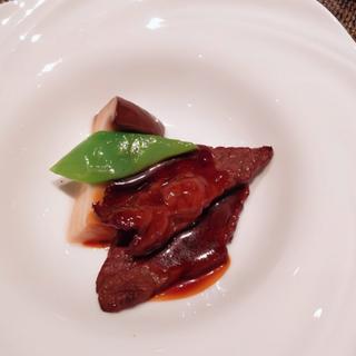 黒毛和牛肉の黒胡麻ソース(チャイナシャドー （CHINA SHADOW）)