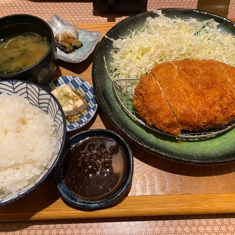 とんかつ定食(燕三)