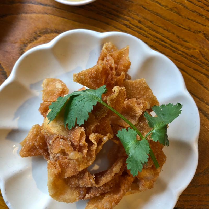 揚げワンタン(カフィアライム)