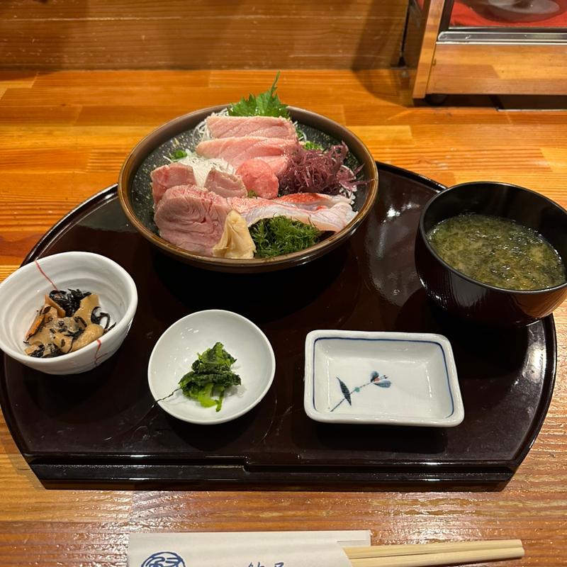特選 とろ炙り三昧丼定食（頭とろ鮪とろとろ金目鯛ねぎとろ）(本家鮪屋 伊豆高原本店 )