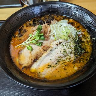 味噌納豆ラーメン 中辛(鬼がらし )