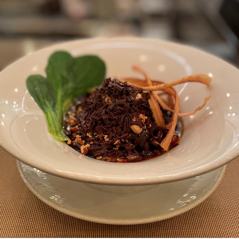 チョコもち汁なし担々麺(MENSHO)