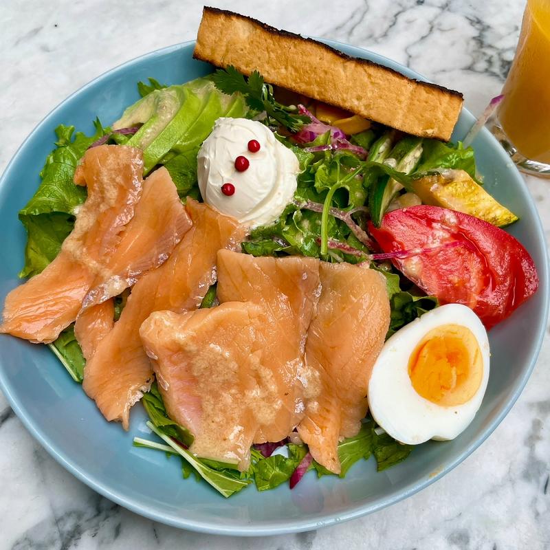 サーモンマリネサラダ(Adrift by David Mayers)