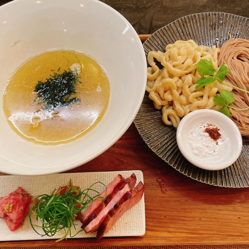 挽き立て小麦麺ともち餅麺の弐色つけ麺〜あられ雑炊付き〜(MENSHO)