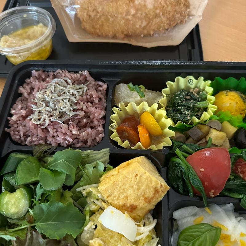 お野菜たっぷりおばんざい弁当(アグリズムカフェ)