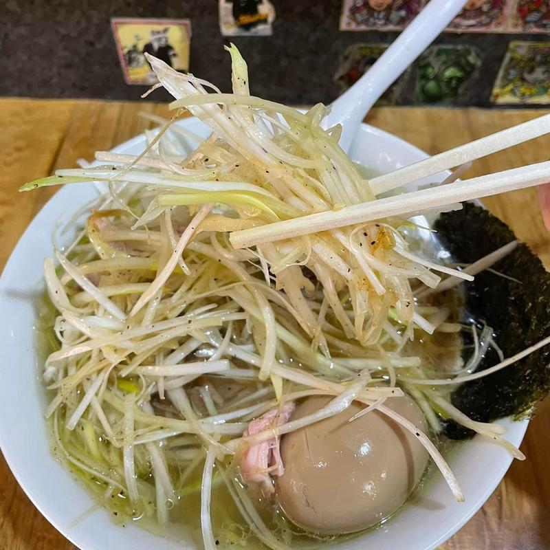 ネギ塩そば 特製トッピング(桑ばら)