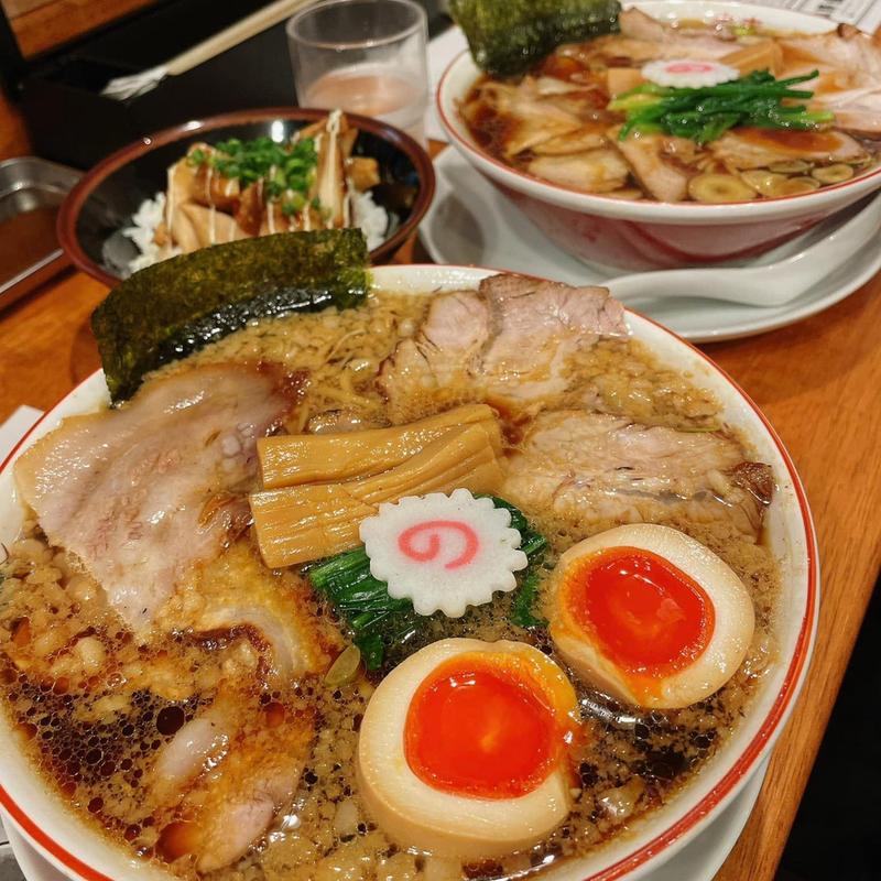 背脂生姜チャーシュー麺 味玉(小野商店)