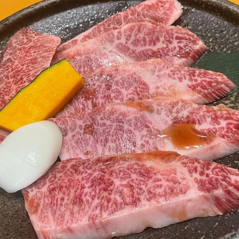 黒毛和牛上カルビ(焼肉 やわら)