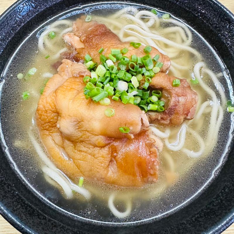 ソーキそば(宮ら美 （みやらび）)