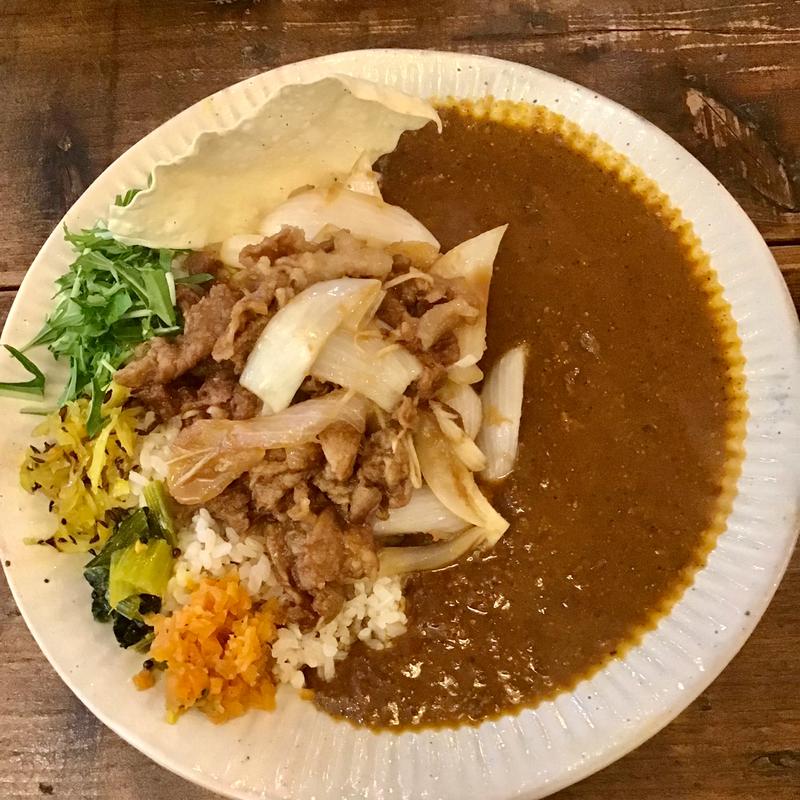 期間限定新玉ねぎと宮崎ブランドポークの生姜焼きカレー(こっそりカレー)