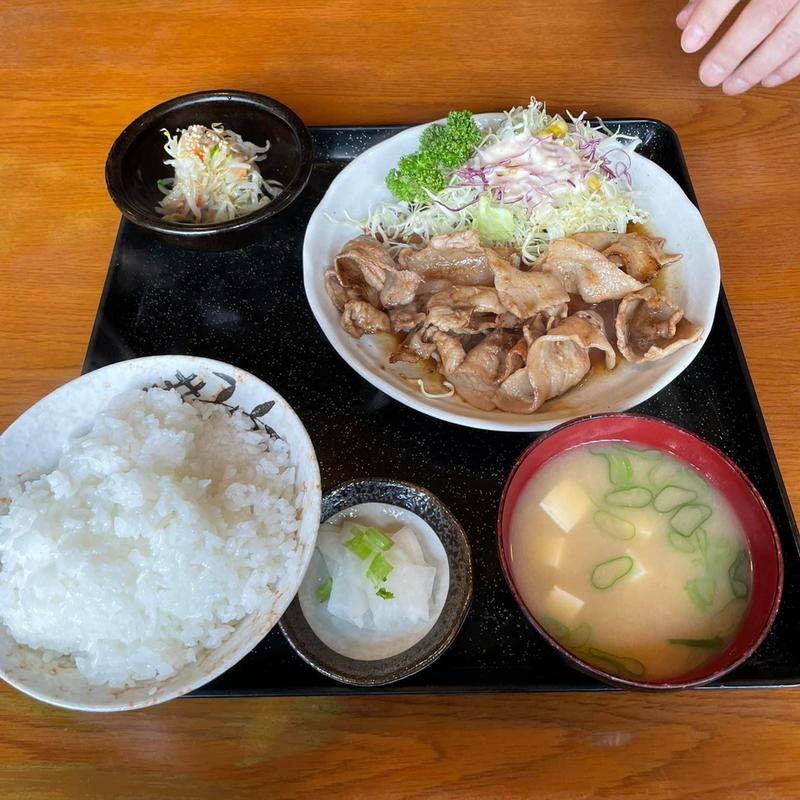 バラ焼肉定食(富くどり食堂)