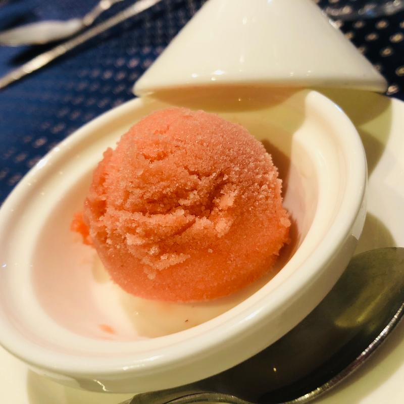 日置産いちごのソルベ　(フランス厨房 旬彩 中央駅店 )